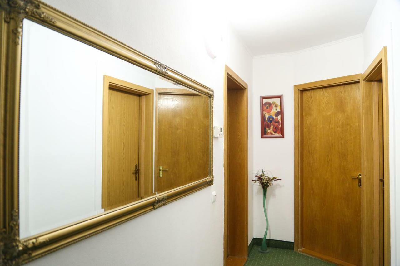 Ferienwohnung Luxury Brașov Exterior foto